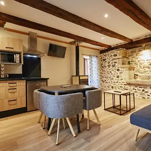  Hébergement de vacances Jolie Maison Deux Et Canapé-lit #au Cœur Du Village#